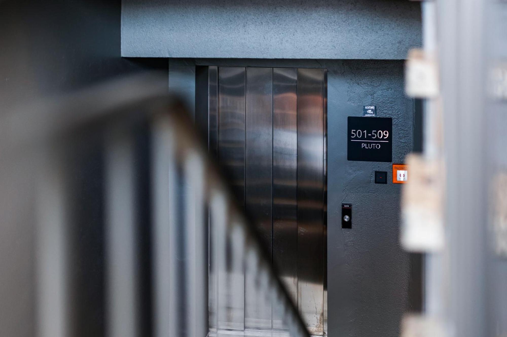 Sleephotels Cosmos Hamburgo Exterior foto